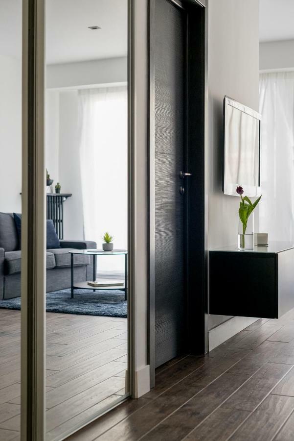 Luxurious In Heart Of * Nice